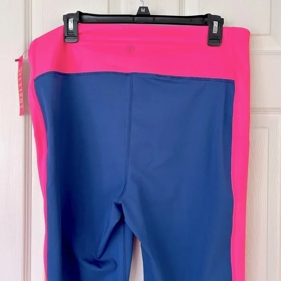 Lilly Pulitzer Luxletic Weekender High Rise Midi Legging NWT - Picture 8 of 9